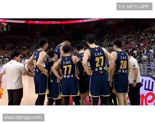 CBA第29轮精彩对决山东队迎战强敌广东队争夺季后赛席位