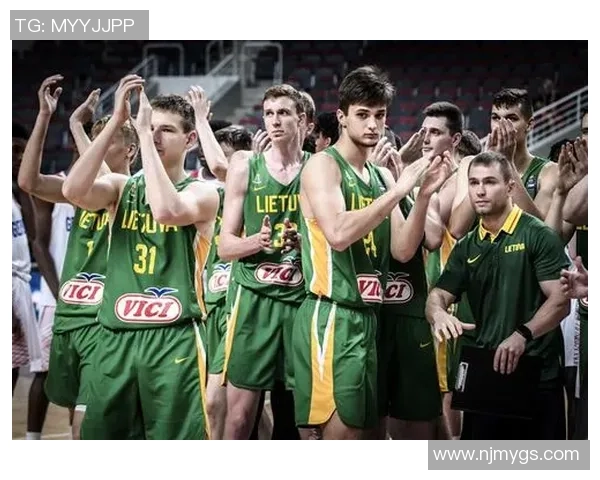 俄罗斯U19对阵立陶宛U19青少年足球赛精彩回顾与分析