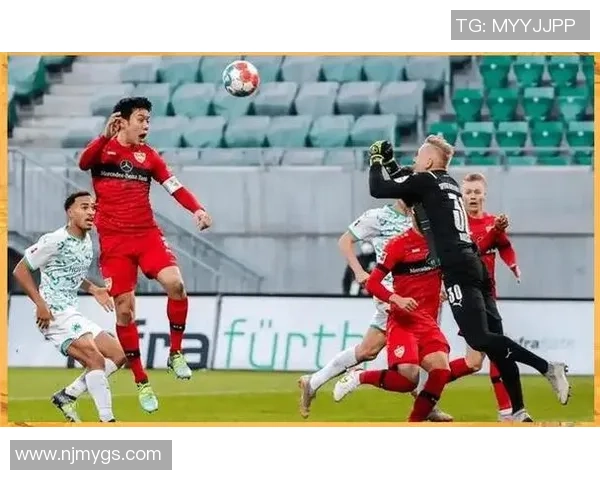 欧联杯精彩对决那不勒斯迎战萨尔茨堡全力争胜展现实力